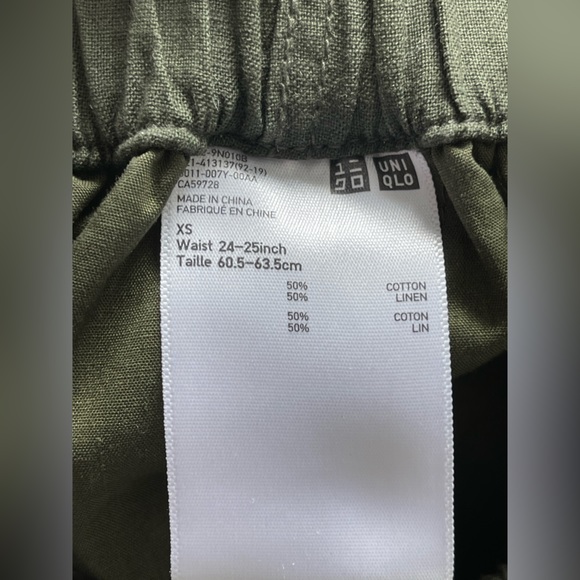 Uniqlo linen cotton relaxed shorts - Picture 3 of 7